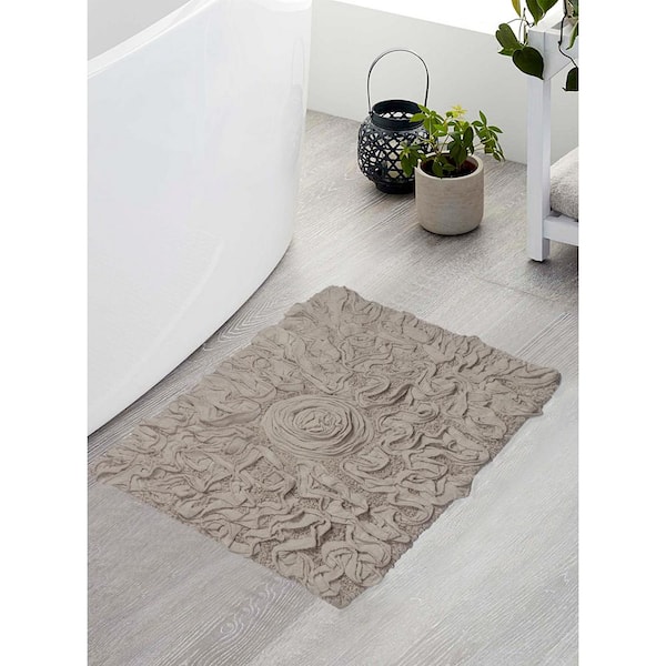 Bath Mat Rug 17x24 White, 100% Pure Cotton, Super Soft Bath Rugs, Plush &  Absorbent, Hand Tufted Heavy Weight Construction, Full Reversible Step Out