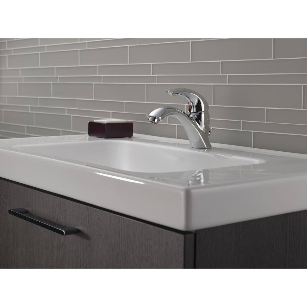 Classic Single Hole Bathroom Faucet with Drain Assembly, Single Handle Bathroom Sink Faucet
