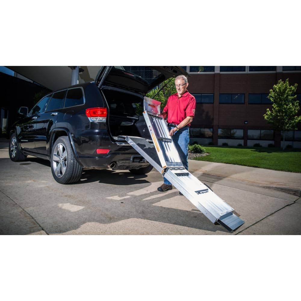 EZ-ACCESS 7-Foot Aluminum Trifold Wheelchair Ramp