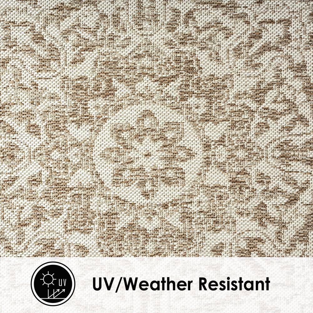 Azalea Medallion Taupe & Ivory Indoor/Outdoor Synthetic Area Rug, 5'2"x7'2"