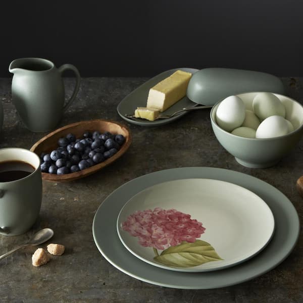 Colorwave Green 5.75 in., 20 fl. oz. ( Medium Green) Stoneware Rice Bowls, (Set of 4)