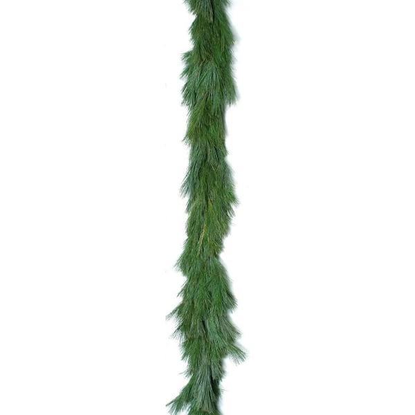 15 ft. Fresh Cut Pine Garland