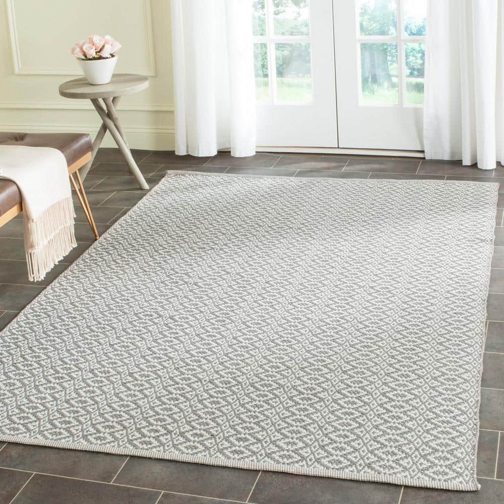 Ivory and Grey Handwoven Geometric Cotton Area Rug