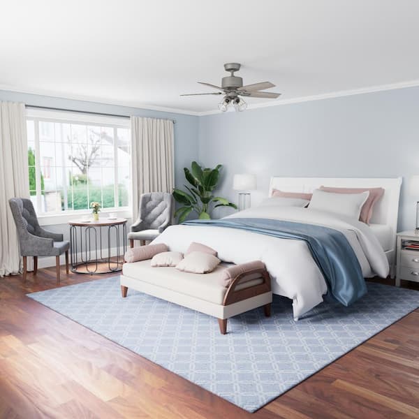 Hunter - Gatlinburg 44 in. Indoor Matte Silver Ceiling Fan with Light Kit and Remote Included