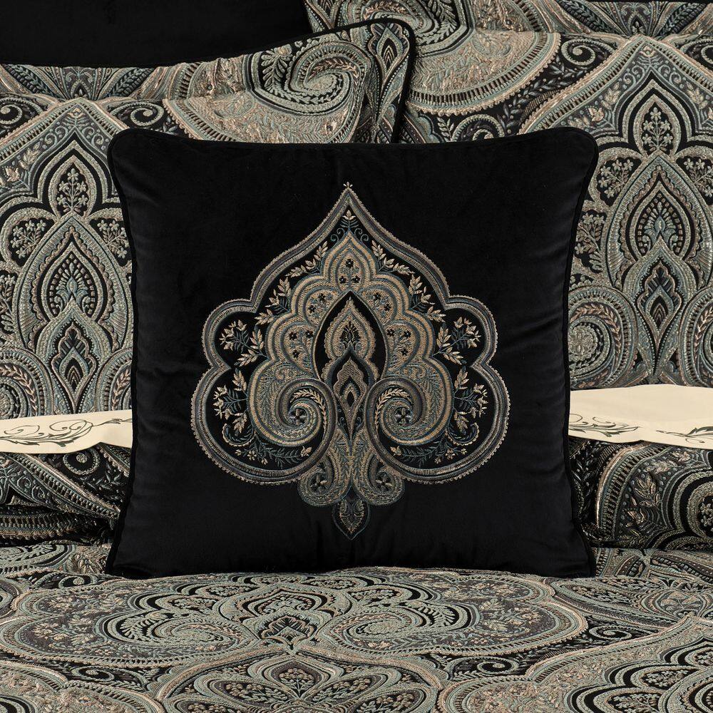 Viccorino 18" Black Velvet Embroidered Throw Pillow