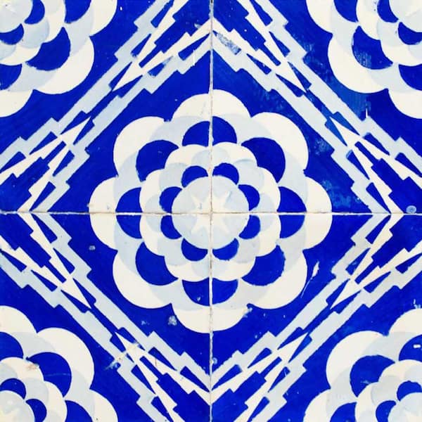 MI ALMA Blue and White H10 4 in. x 4 in.Vinyl Peel and Stick Tile (24 Tiles, 2.67 sq. ft./pack)