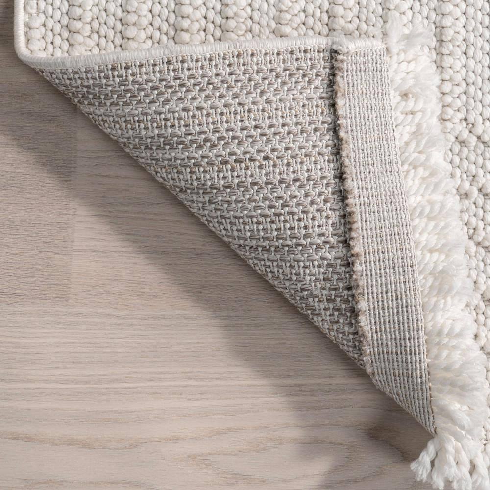 Makena Off-White Geometric Synthetic 5' x 7' Area Rug