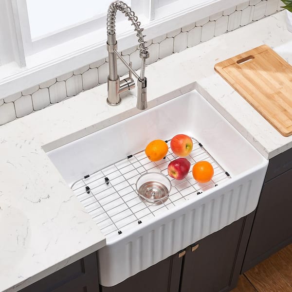 Staykiwi 33 in. Farmhouse Single Bowl White Fireclay Kitchen Sink with Bottom Grids
