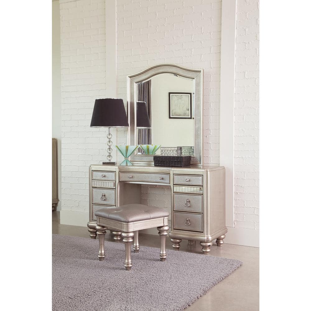Glamorous Gold 18" Transitional Vanity Stool with Metallic Finish