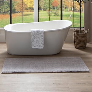 https://images.thdstatic.com/productImages/74687974-faef-46e3-9db1-b8e8b8d661df/svn/silver-mohawk-home-bathroom-rugs-bath-mats-100606-e4_300.jpg