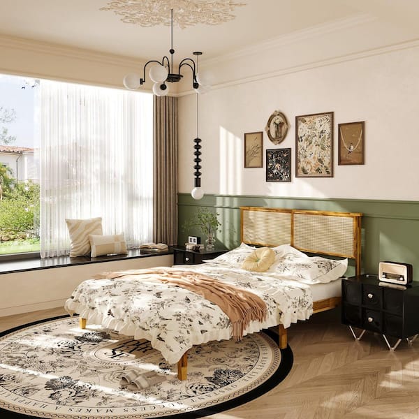 Burly Retro Yellow Wood Grain Color Solid Wood Oak Flatbed Frame Queen Size Panel Bed with Rattan Hollow Headboard
