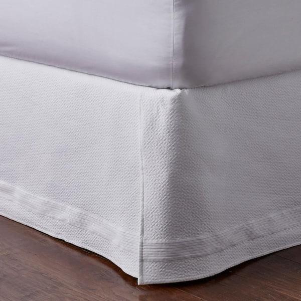 The Company Pawling 18 In White, White Queen Bed Skirt