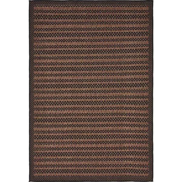 Unique Loom Outdoor Checkered Black 4' 0 x 6' 0 Area Rug