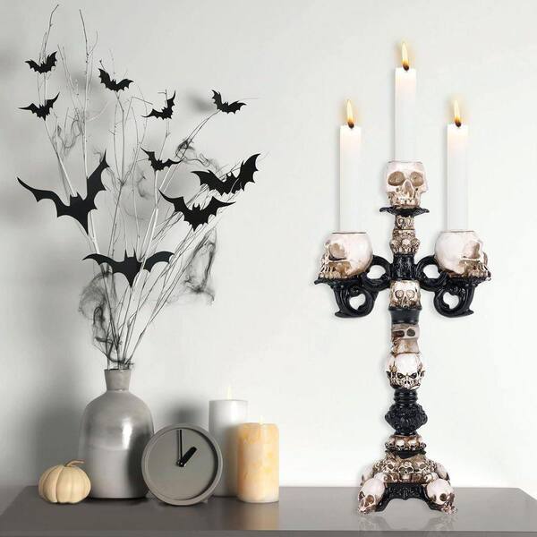 White Gothic Skull Candle Holder: Resin, for Pillar/Tealight