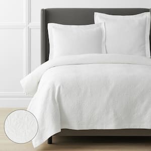 Legends Hotel Leaf Matelasse White Queen Cotton Coverlet
