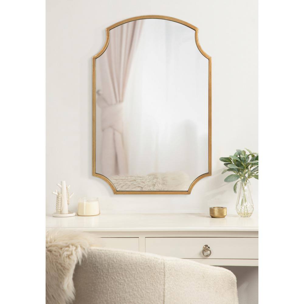 Carlow Antique Gold Scalloped Corner 20x30 Wall Mirror