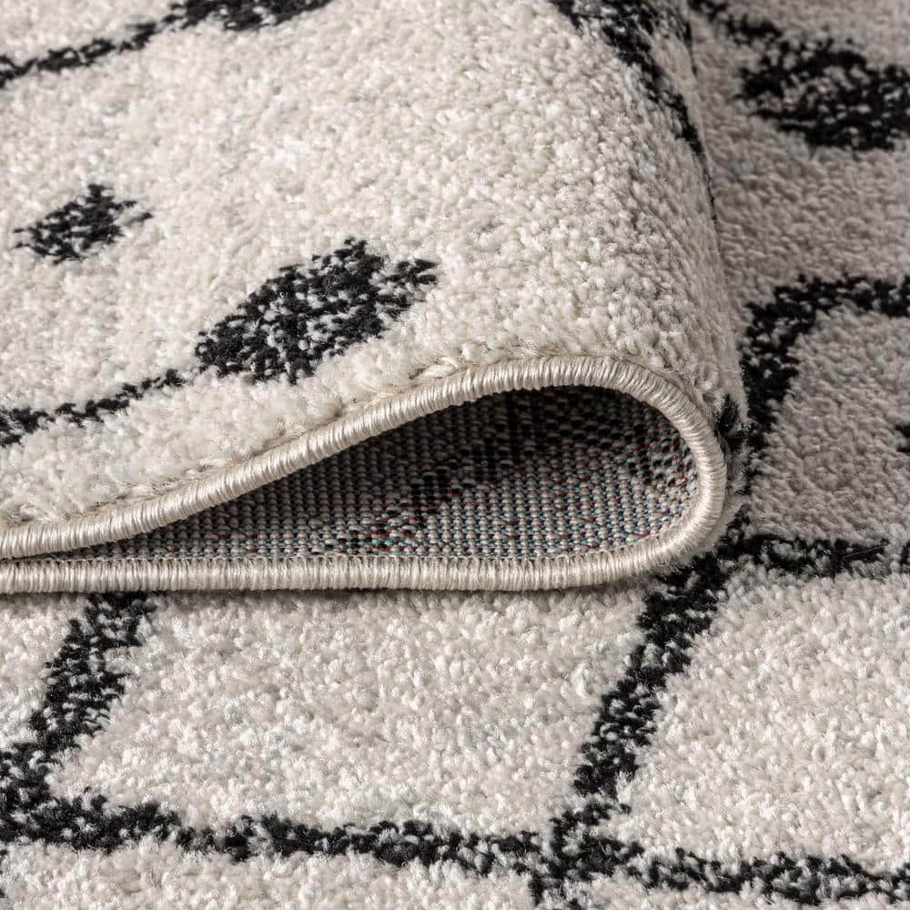 Aksil Moroccan Beni Souk 8' x 10' Cream & Black Area Rug