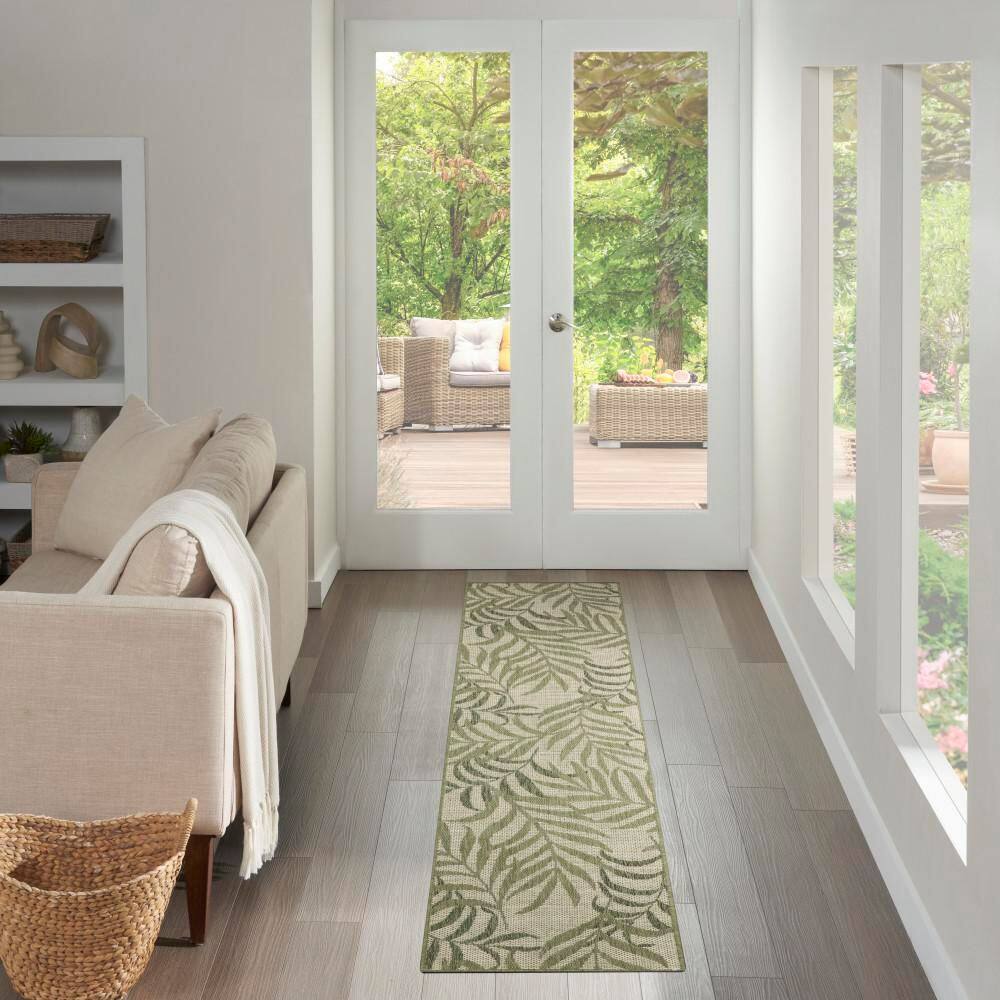 Ivory Green Tropical Floral Synthetic Runner Rug 2' x 8'