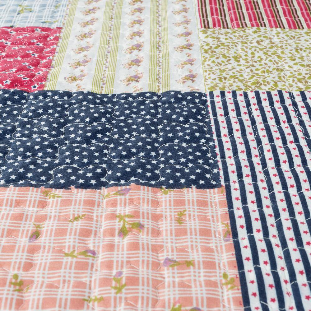Multicolor Patchwork Full Quilt Set with Pillow Shams
