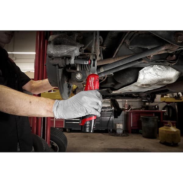 Milwaukee - M12 FUEL 12V Lithium-Ion Cordless 3/8 in. Ratchet and 1/4 in. Impact Driver Combo Kit w/High Output 2.5 Ah Battery