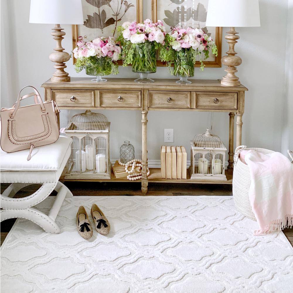 Natural Gray Trellis Synthetic Stain-Resistant Area Rug 9' x 13'