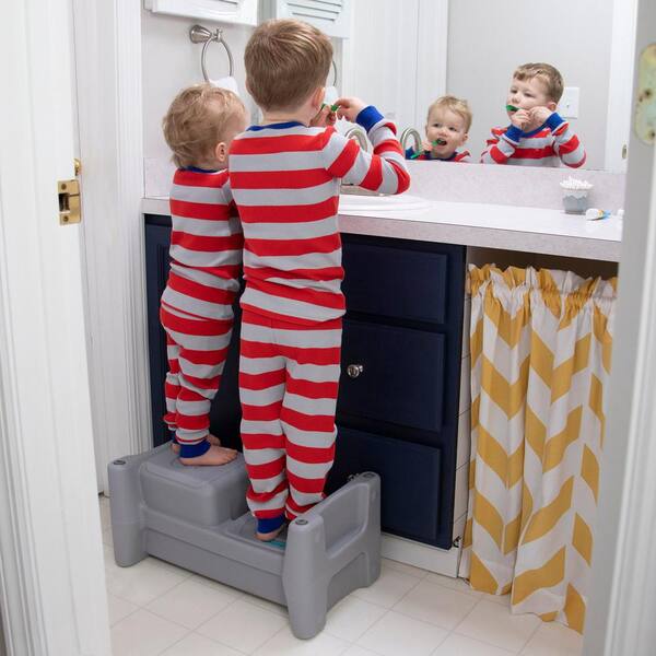 Simplay3 deals step stool