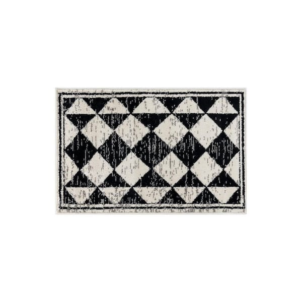 Geometric Bohemian Area Rug Black 2 ft. 3 in. x 4 ft. Area Rug