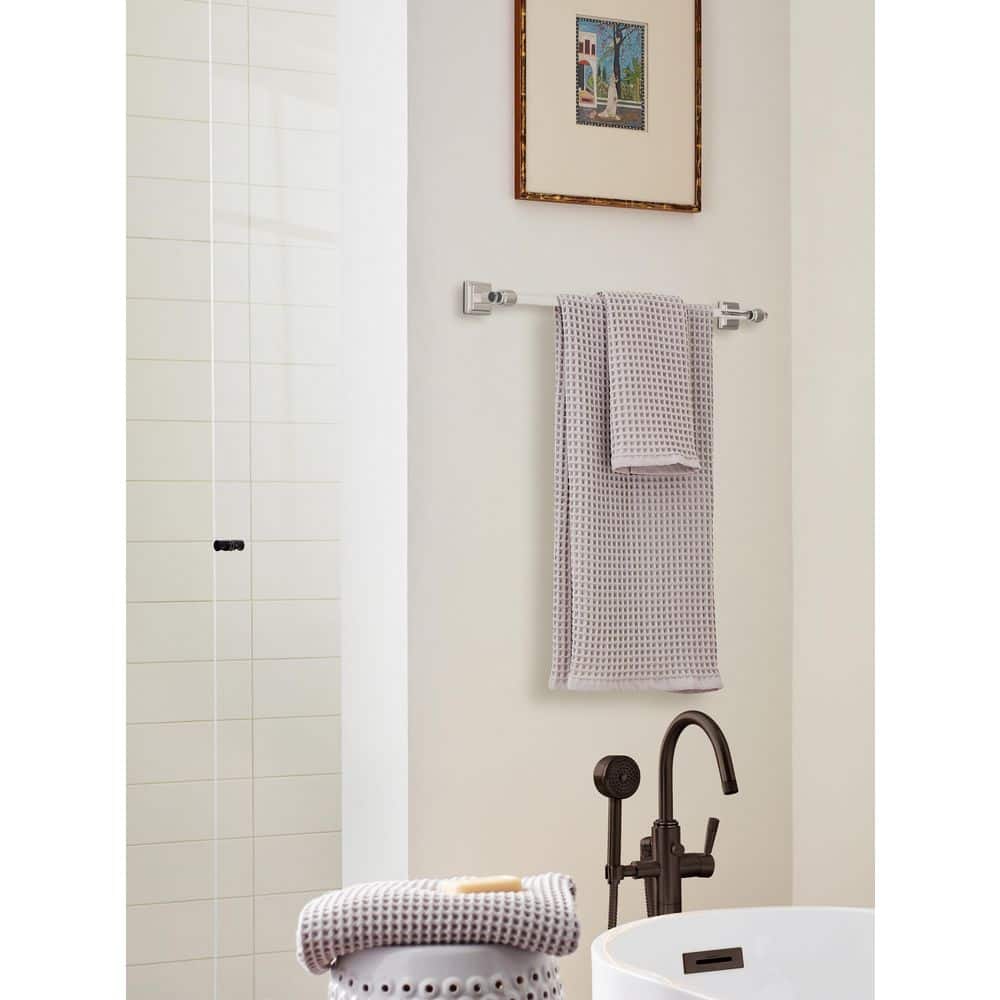 Glacio 24-Inch Clear and Brushed Nickel Wall Mounted Towel Bar