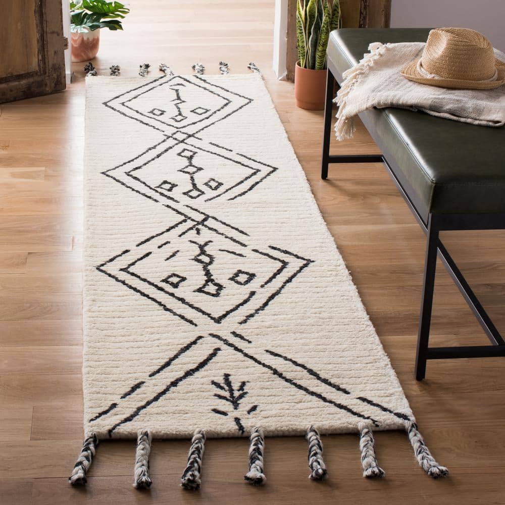 Ivory and Black Handmade Wool Tufted Shag Runner Rug