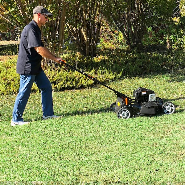 YARD FORCE 21 in. 140cc Briggs and Stratton e500 Engine 3-In-1 Gas Walk  Behind Lawn Push Mower YF22-3N1 - The Home Depot