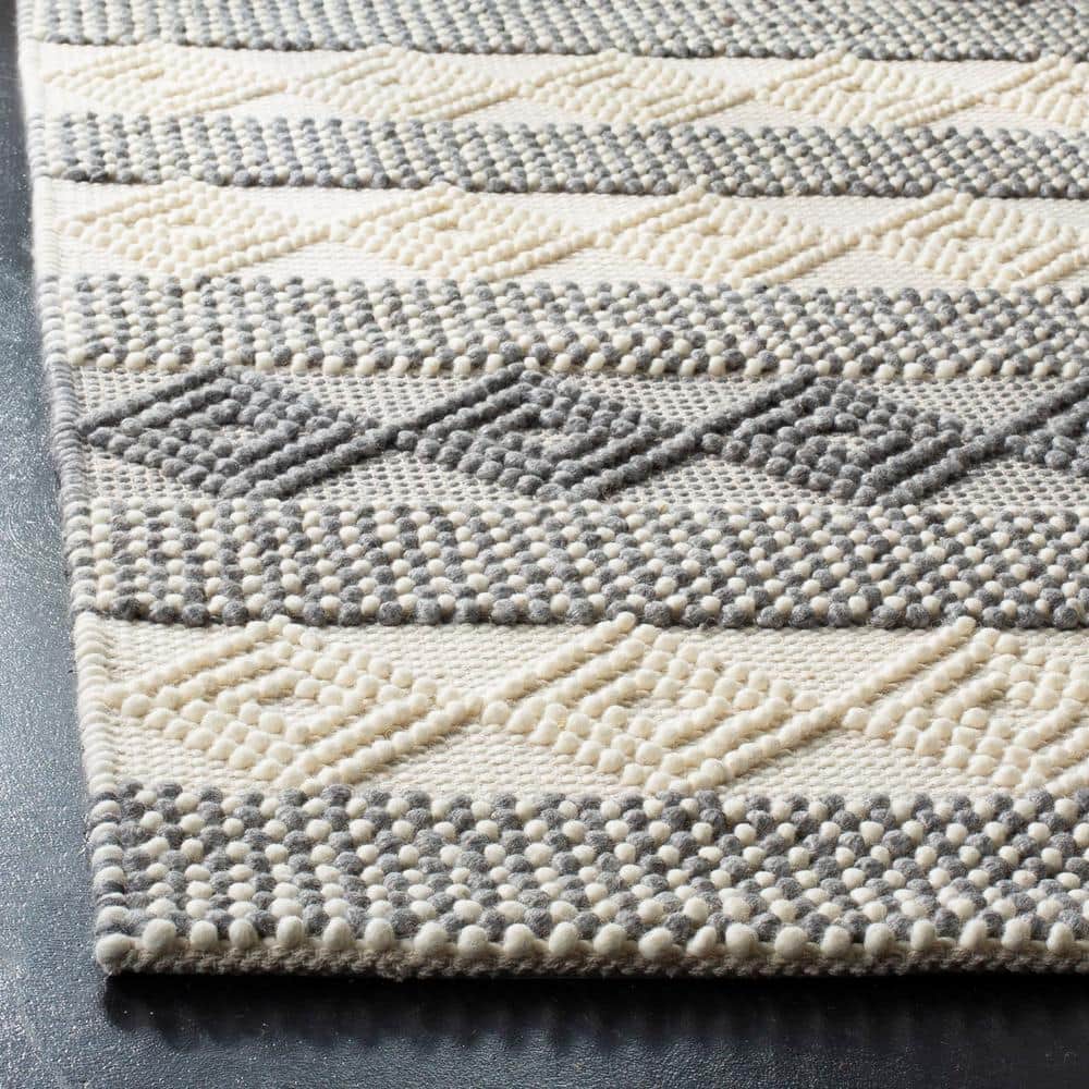 Handmade Gray and Ivory Wool Braided Square Accent Rug