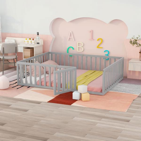 Harper & Bright Designs Gray Wood Frame Queen Size Floor Bed Platform Bed with Fence and Door