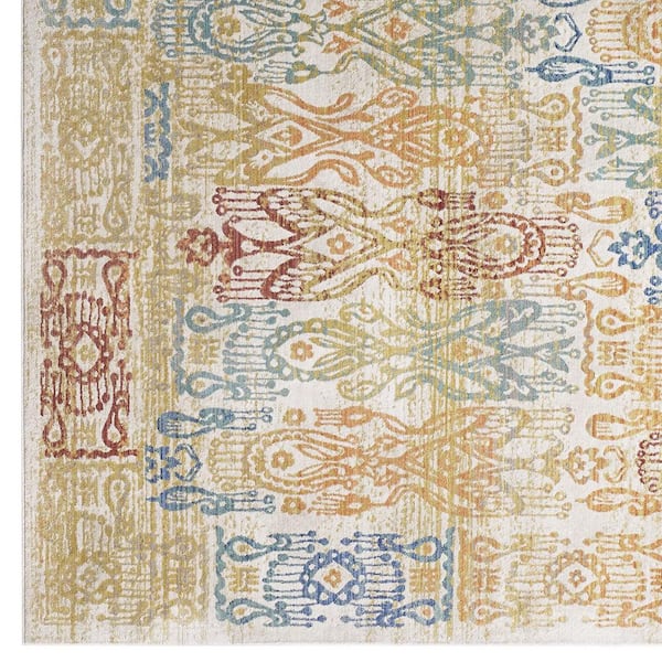 Solimar Distressed Southwestern Aztec 4x6 Area Rug in Multicolored