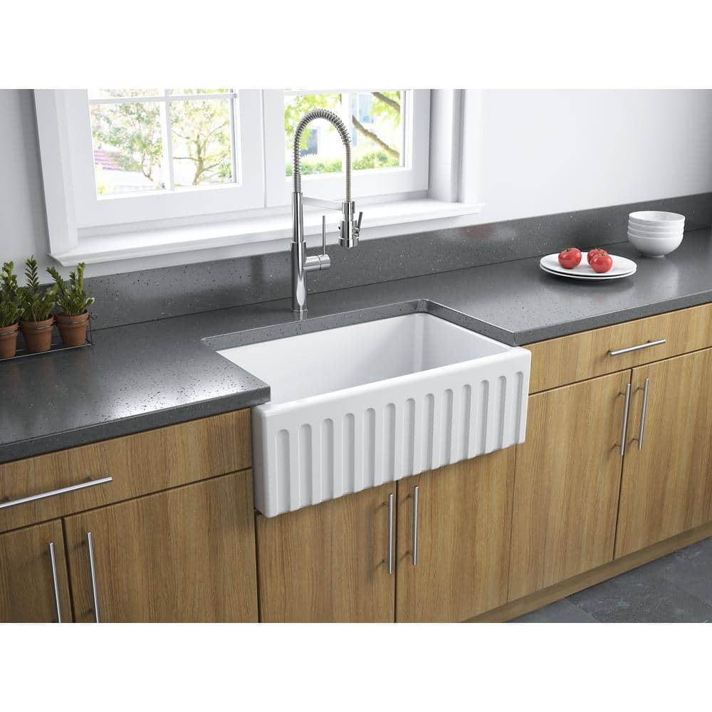 White 30-Inch Fireclay Farmhouse Single Basin Sink