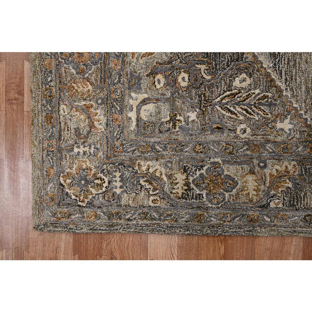 Elegant Gray 5' x 7' Hand-Tufted Wool & Viscose Area Rug