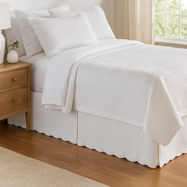 Muka Paisley Quilted 18 in. Ivory White Twin Bed Skirt