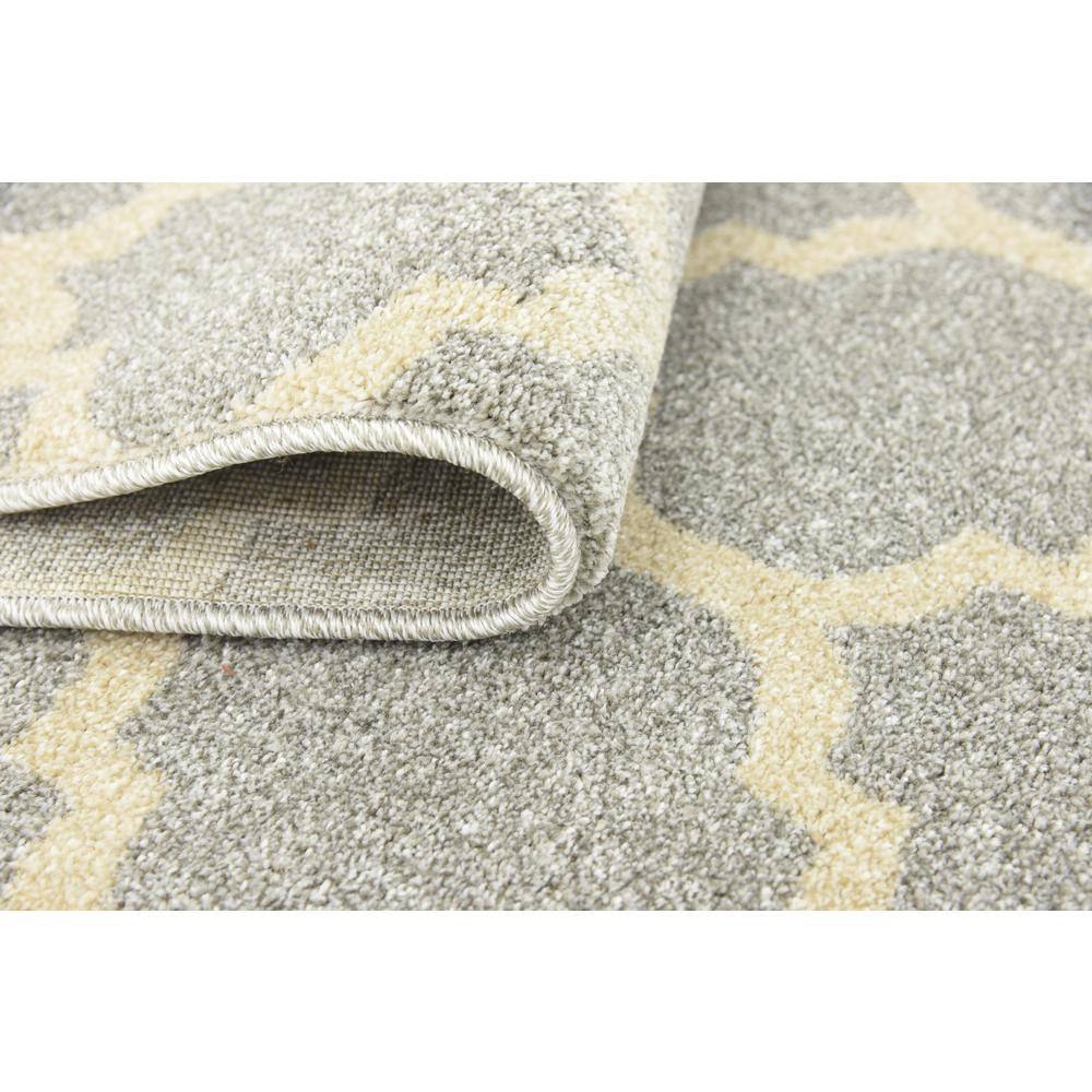 Elegant Light Grey Trellis 4' x 6' Synthetic Indoor Area Rug