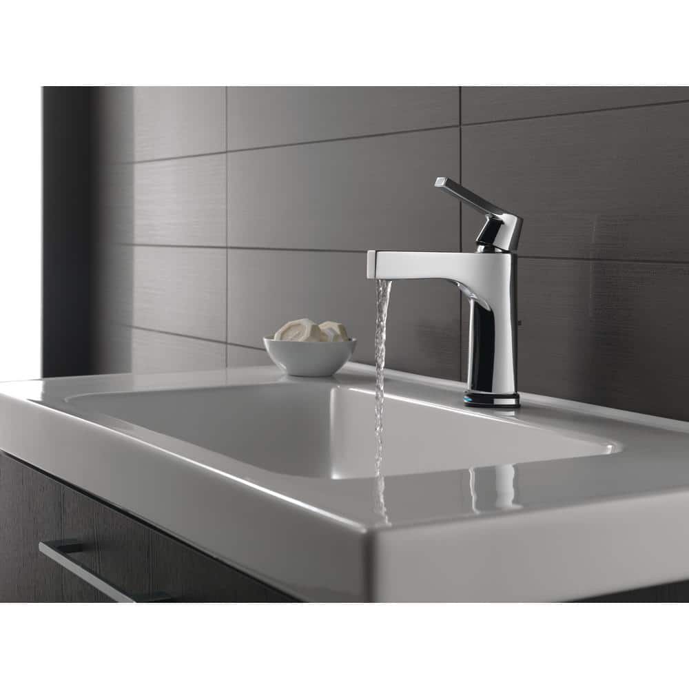 Zura 7 3/4" Chrome Modern Single Hole Faucet with Touch2O Technology