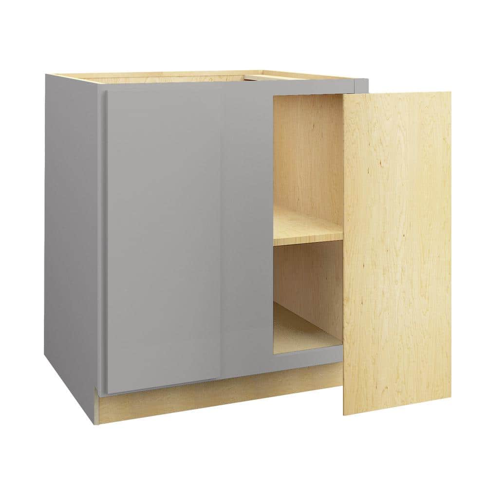 Hargrove 30 in. W x 24 in. D x 34.5 in. H Assembled Plywood Base Blind Corn