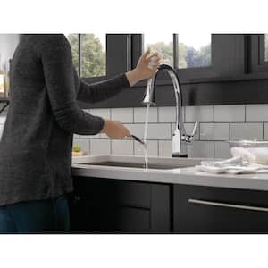 Mateo Single-Handle Pull-Down Sprayer Kitchen Faucet with Touch2O and ShieldSpray Technology in Chrome