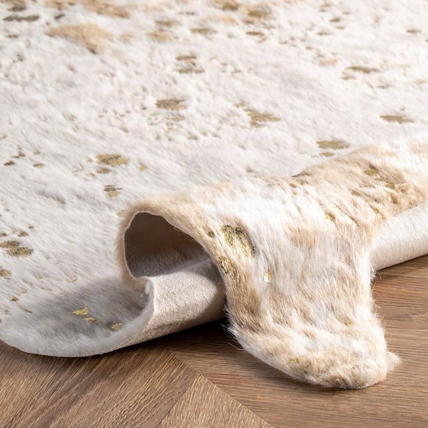 StyleWell Alferce Faux Cowhide Ivory 5 ft. x 7 ft. Shaped Area Rug  BIBR01A-5067 - The Home Depot