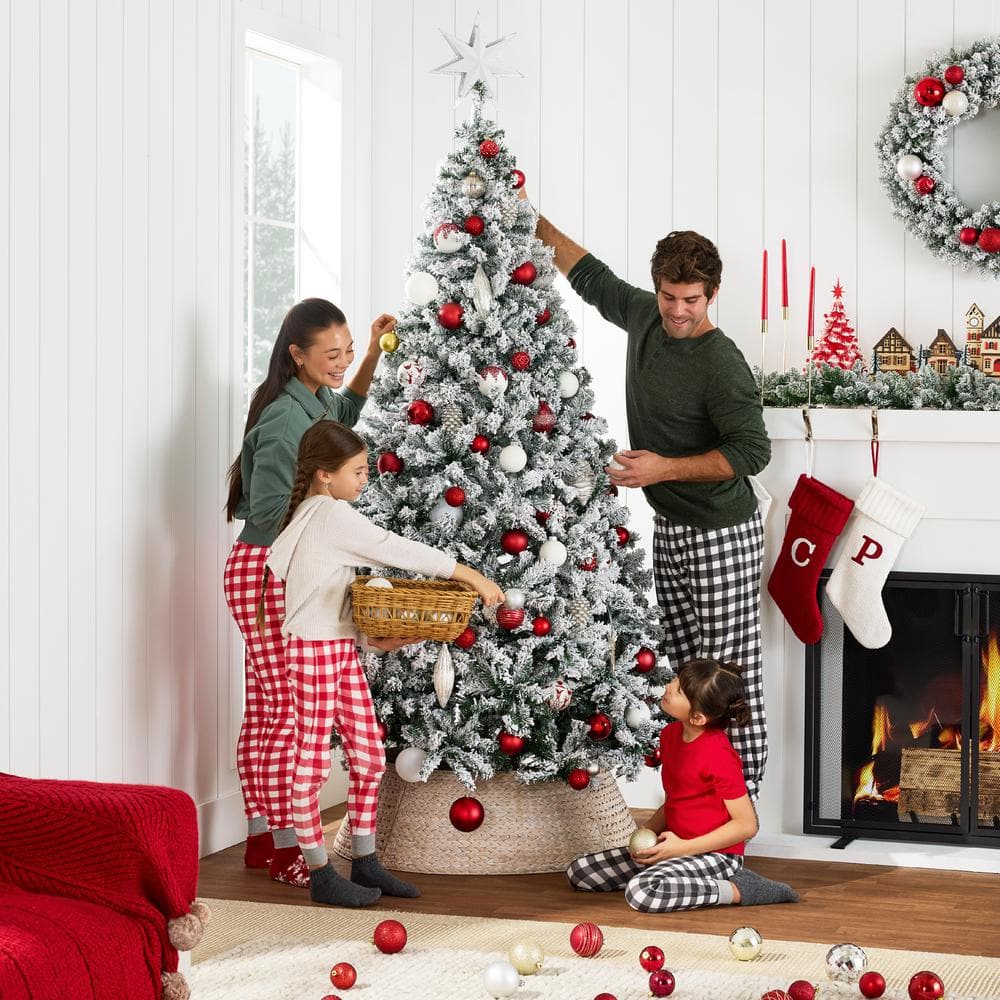 4.5ft Snow Flocked Pine Christmas Tree with Metal Stand
