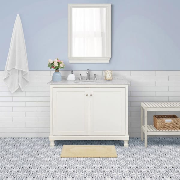 Solid Reversible Yellow 17 in. x 24 in. Bath Mat