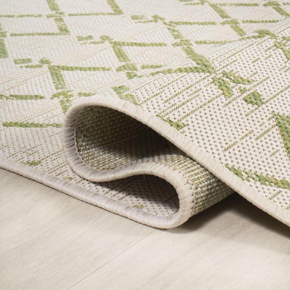 Moroccan-Inspired Geometric Gray Flatweave 3' x 5' Outdoor Rug