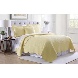 French Tile Scalloped King 4-Piece Cotton Quilt Set in Yellow