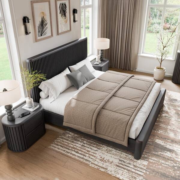 Furniture of America Eastbrook 3-Piece Modern Black Acacia Fluted Wood King Bedroom Set And 2 Nightstands with Charging Ports