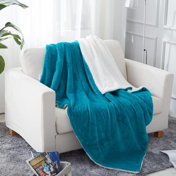 Teal Polyester Sherpa Throw Blanket