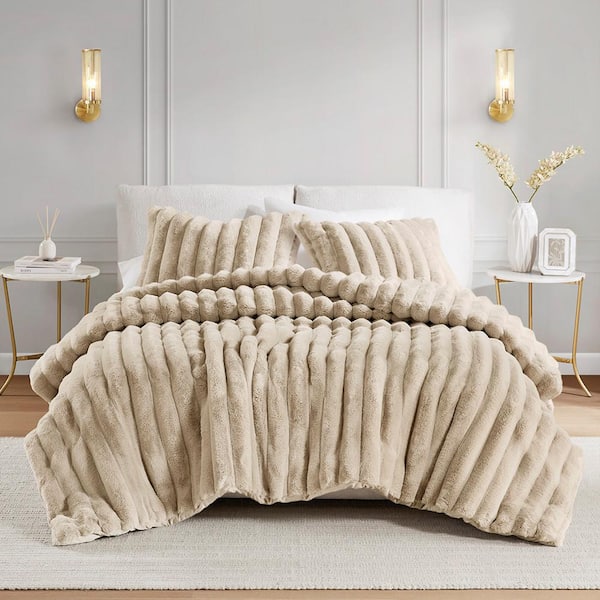 Dahlia Polyester Taupe Faux Fur Full/Queen Comforter Set