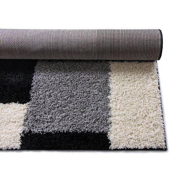 4'x5'5 Shag Rug Black - Room Essentials™