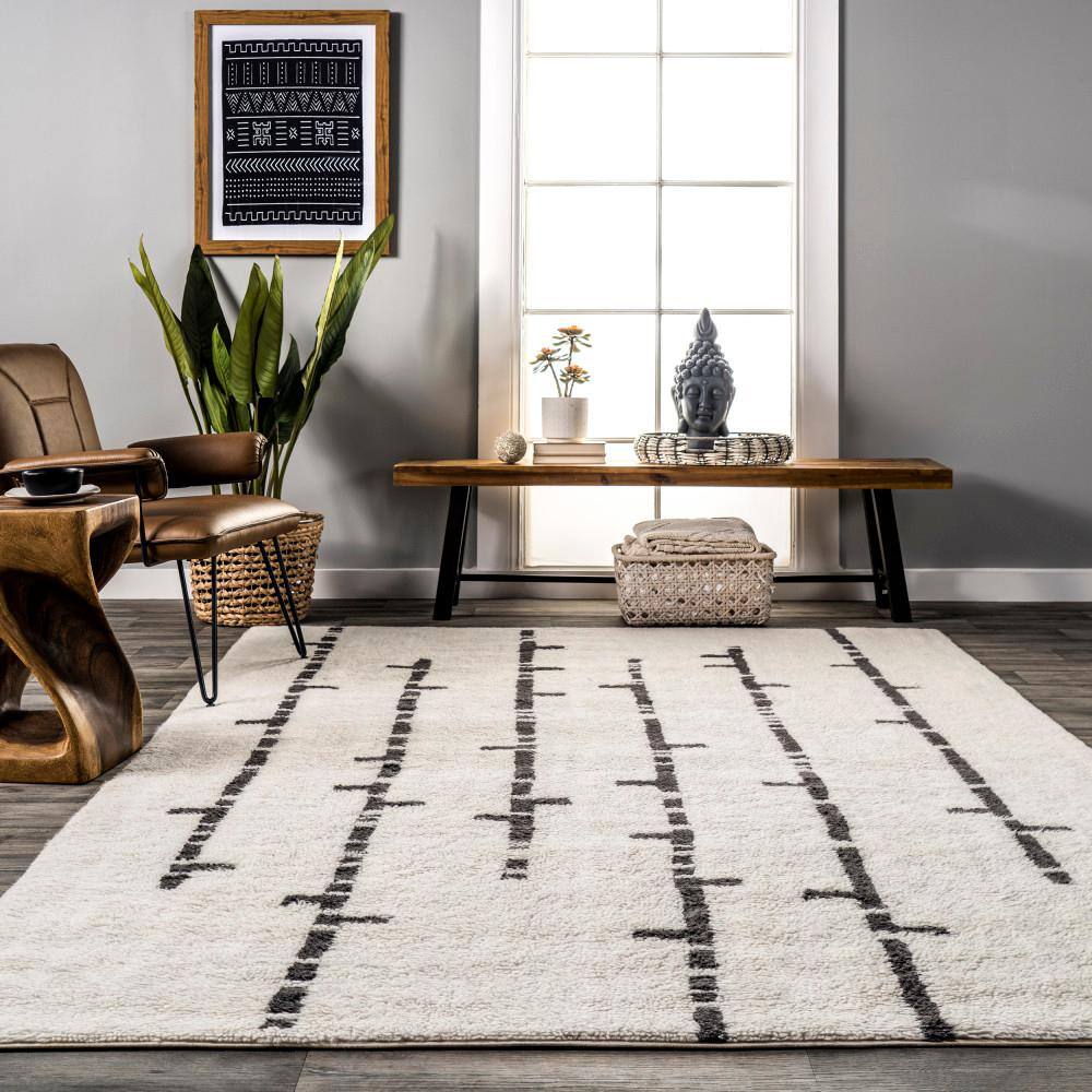 Ivory Stripe Handmade Wool 6' x 9' Easy-Care Area Rug